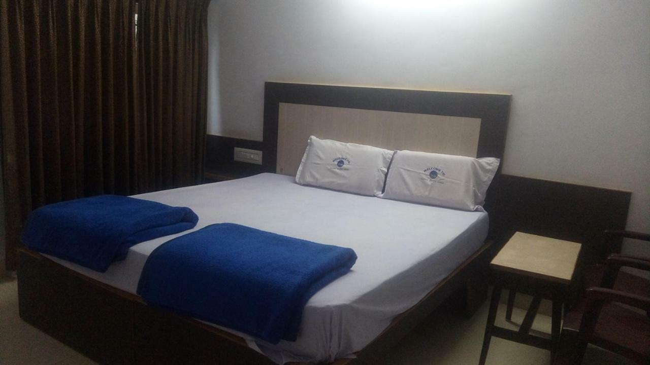 Sri Vishnu Krupa Lodging Belur  Zewnętrze zdjęcie
